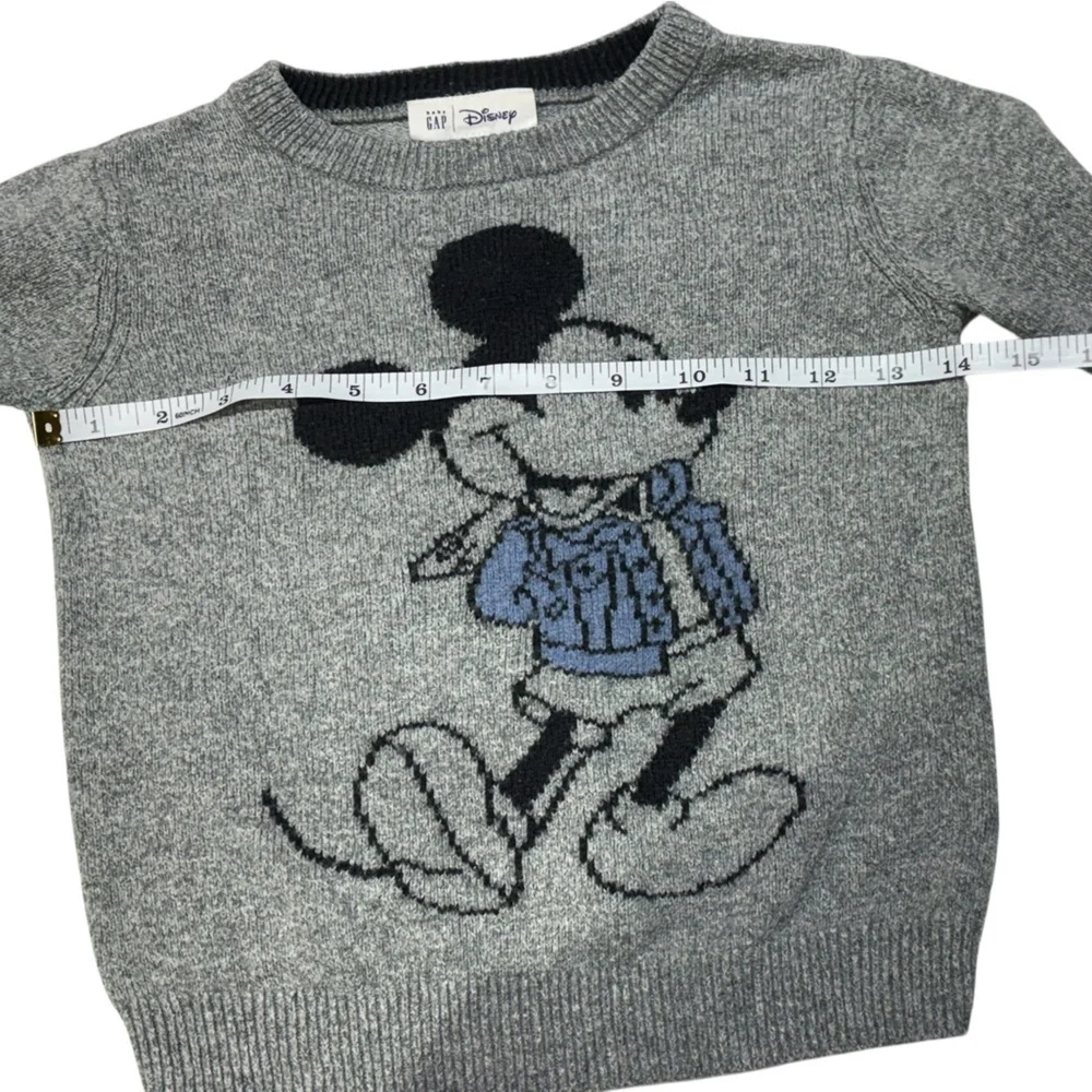 GAP Kids Gray Unisex Sweater with Mickey Mouse Design Size 5